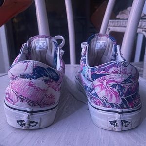 Women’s floral vans 8.5